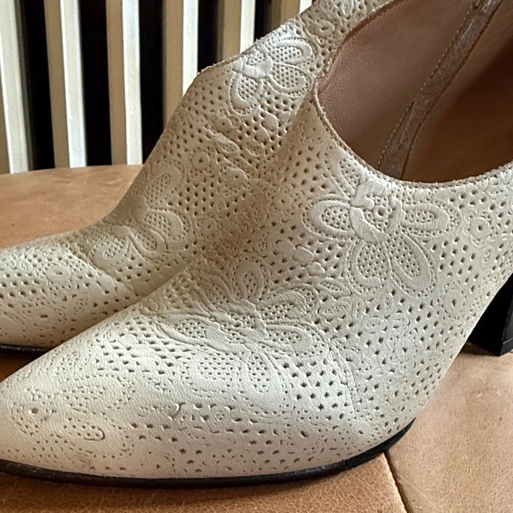 JOHN FLUVOG super cute booties 6.5 - Picture 7 of 8